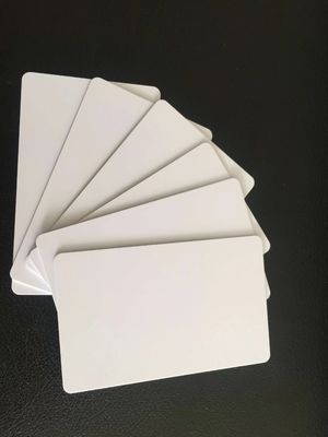 بطاقة بيضاء فارغة قابلة للطباعة من PVC Inkjet Cr 80 0.3mm 0.4mm 0.76mm سمك