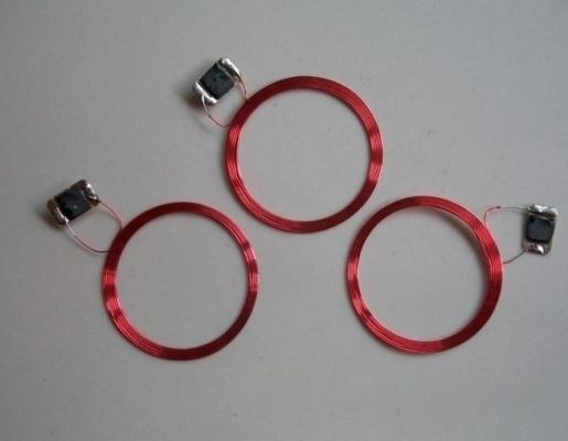 0قطر 1 ملم أحمر أو فضة RFID مدمج بطاقة ملصقة ذاتية الهوائي الأسلاك النحاسية MACW-1
