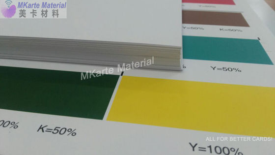 A4 A3 الحجم 0.15-0.4mm ورقة طباعة بطاقات PVC باللون الأبيض للبطاقة الذكية