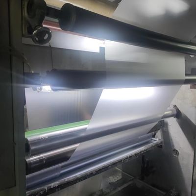 نطاق سميك 0.12-0.76mm بطاقة PVC الأساسية الطباعة المضادة على البلاستيك لسلسلة كاملة من إنتاج طابعات المضادة