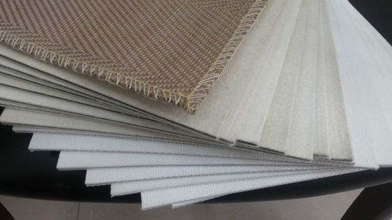 عزل المثبت بطاقات PVC مع طبقات من الفيلس الصوفي و المطاط السيليكون الأسود