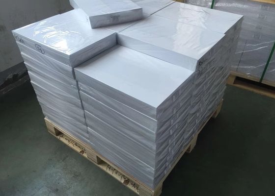 ارتفاع التصاق PETG البلاستيك ورقة تطبيق مثالي لبطاقات IC مكافحة وهمية